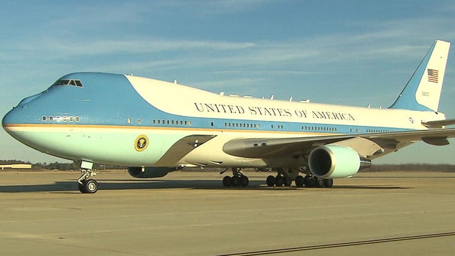 satmo0328airforceone366627640x360.jpg 