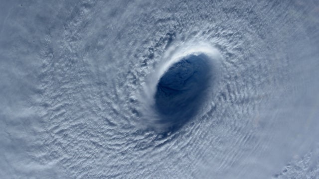 typhoonap448259076289.jpg 