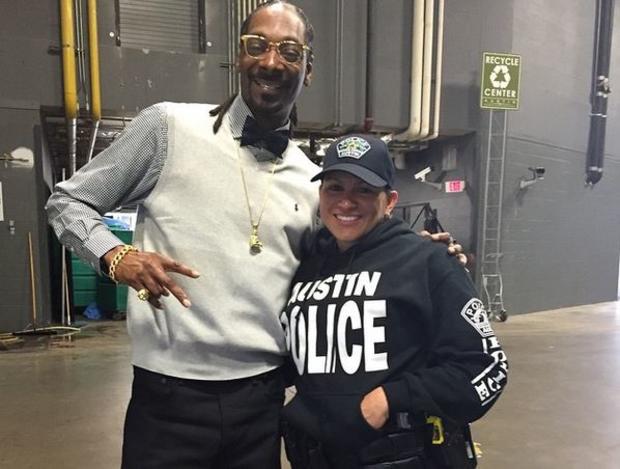 snoop with austin officer 