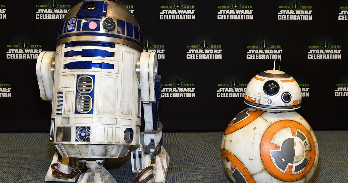 Rascacielos pueblo reacción Real robotics behind BB-8, adorable new Star Wars droid - CBS News