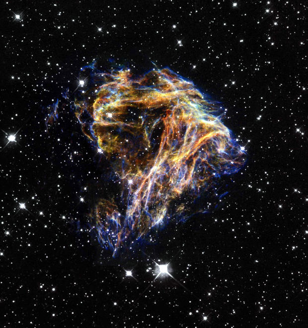 Sheets of Debris From a Stellar Explosion 