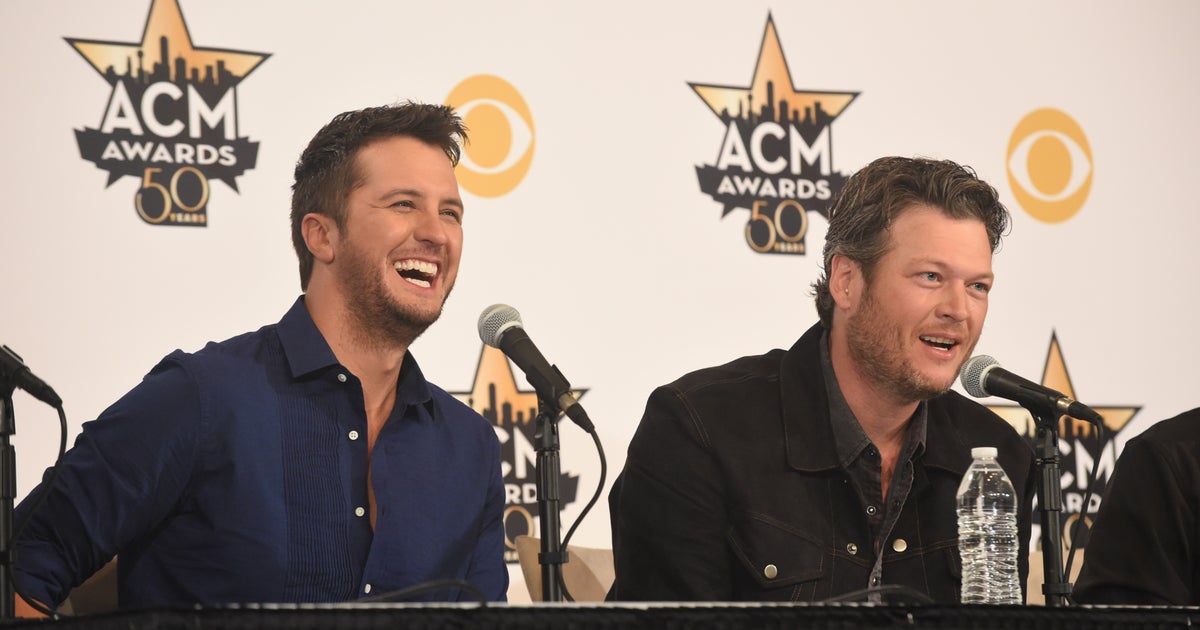 Blake Shelton, Luke Bryan work as comedic duo at ACMs CBS News