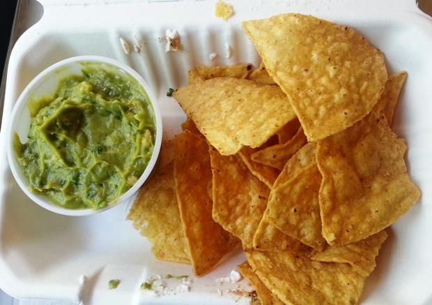 Guacamole &amp; Chips From Mexico Blvd 