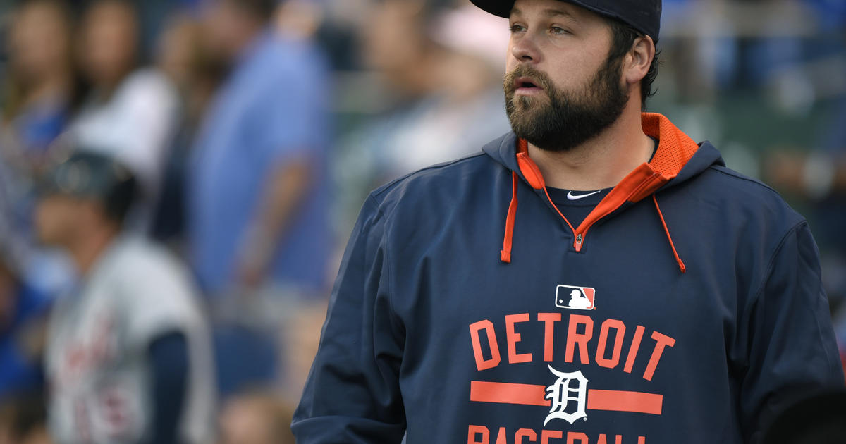 Indians sign free agent reliever Joba Chamberlain