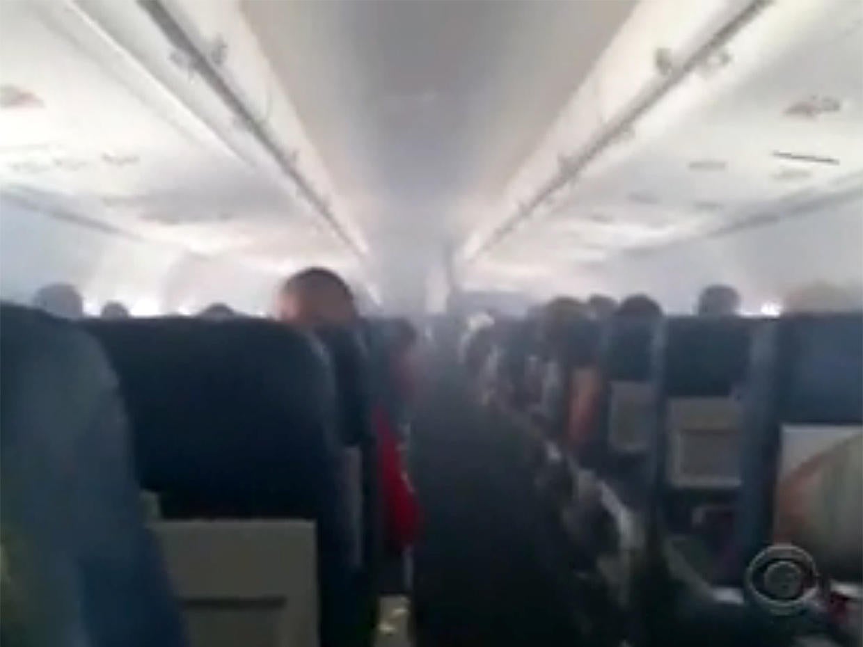 Delta Flight 2028 cabin fills with smoke scaring passengers on flight ...