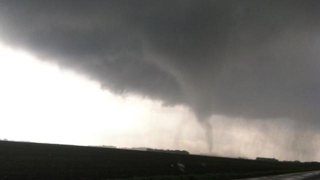 storm_may16_degraff_tornado_nitarodiflodstrom.jpg 