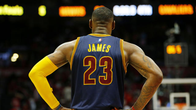 LeBron James, Knicks top NBA jersey-sale lists - Newsday