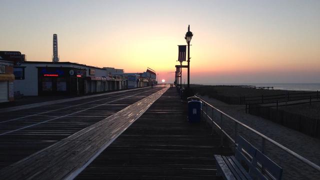 ocean-city-boardwalk.jpg 