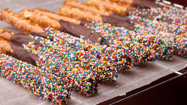 Chocolate Dipped Pretzels 