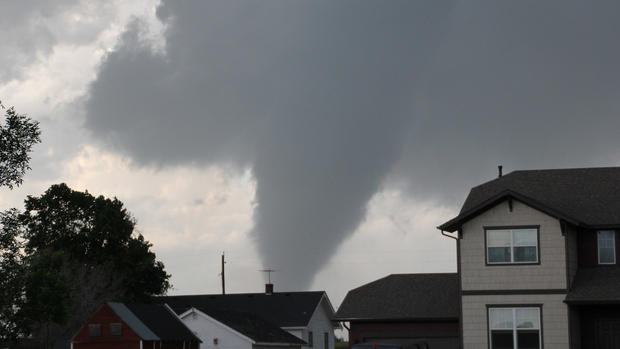 longmont-tornado-from-douglas-obrecht.jpg 