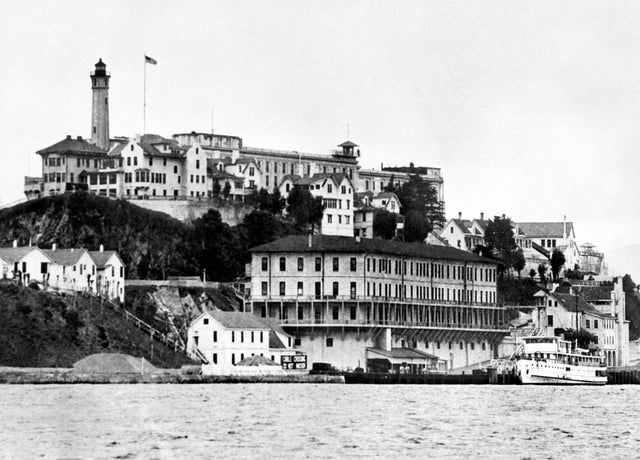 alcatraz-gettyimages-103933294.jpg 
