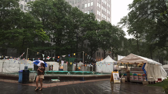 arts-fest-rain.jpg 
