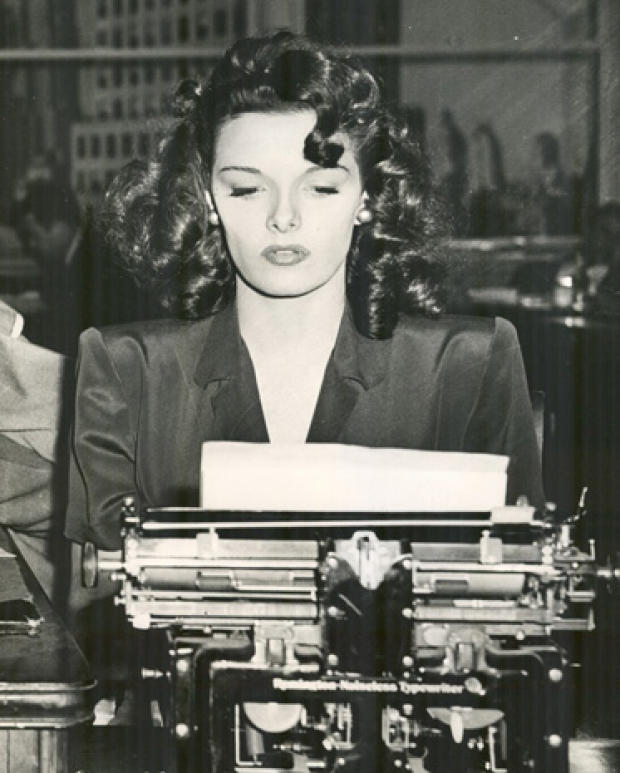 jane-russell-young-widow-typewriter.jpg 