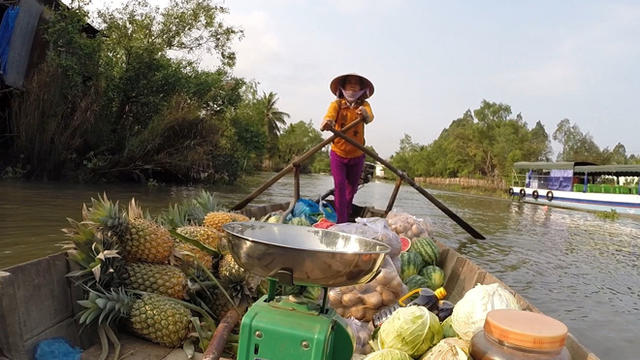 vietnam-floating-market-07-promo.jpg 