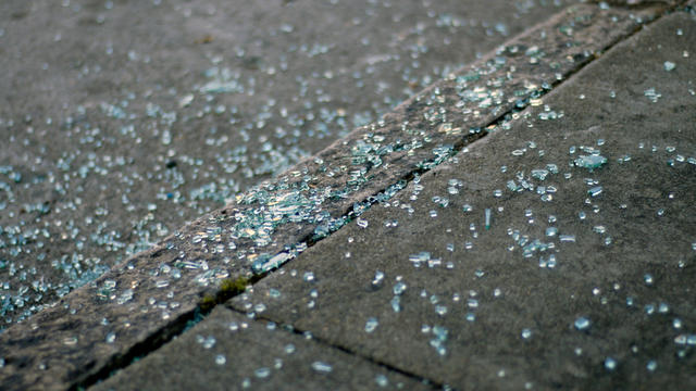 broken-glass.jpg 