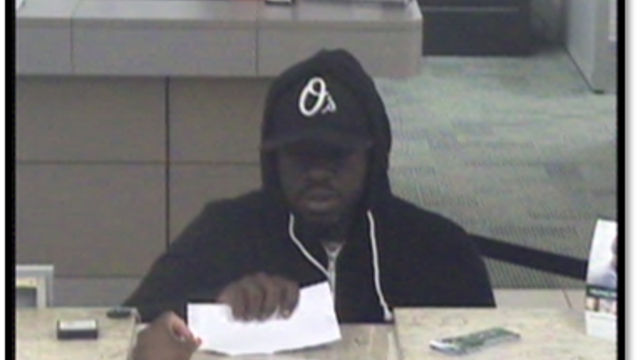 mt-robbery-suspect-06_27_2015.png 