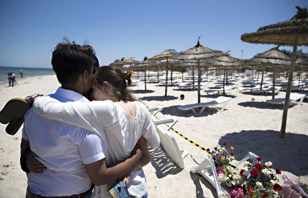 tunisia-beach-terror-attack-gettyimages-478749590.jpg 