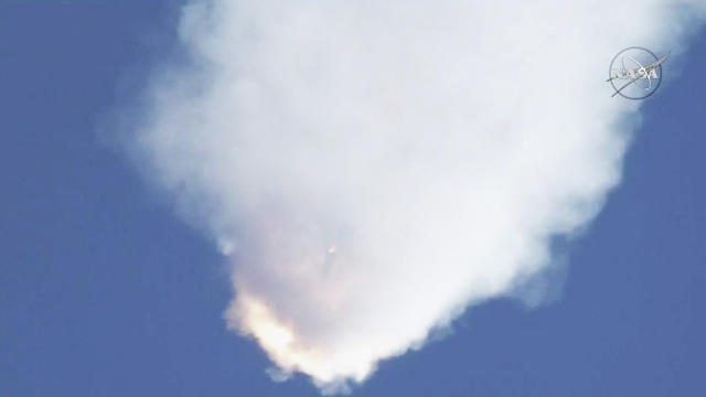 rocket-eruption1.jpg 
