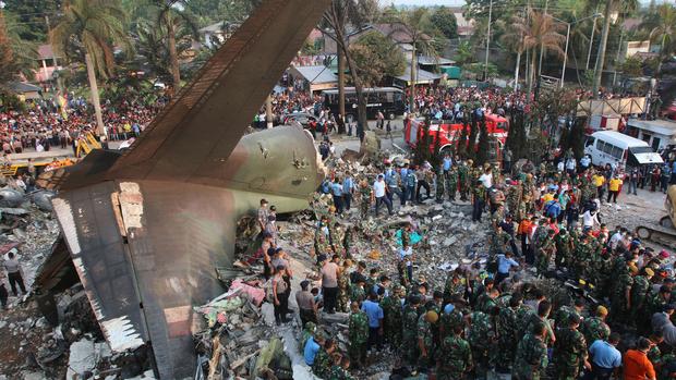Horrifying Indonesia C-130 crash 