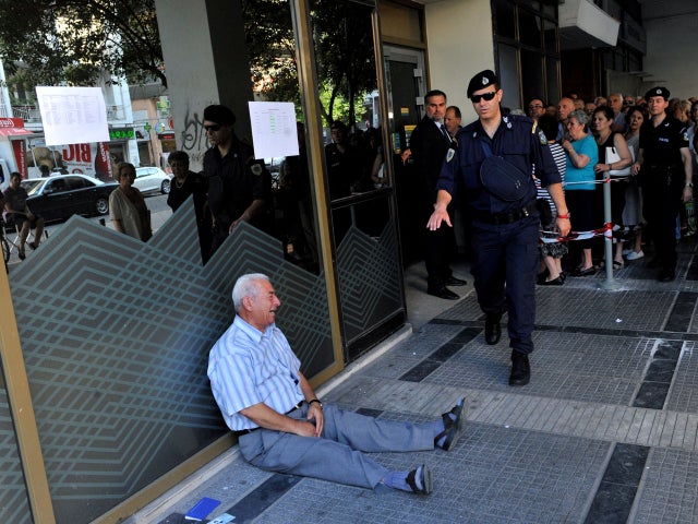 greecedebtcrisisgettyimages-479294246.jpg 