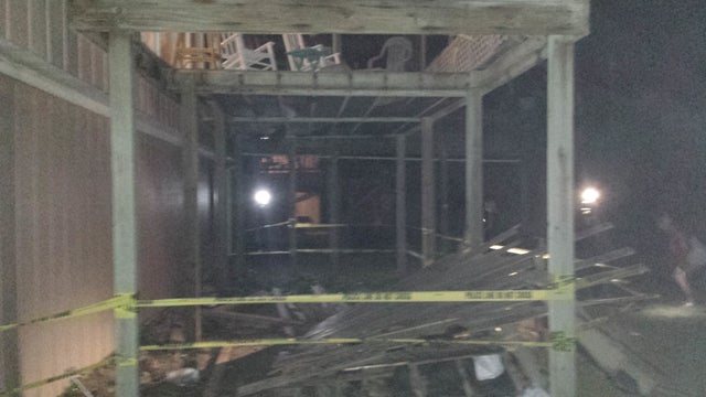 deck-collapse-2.jpg 