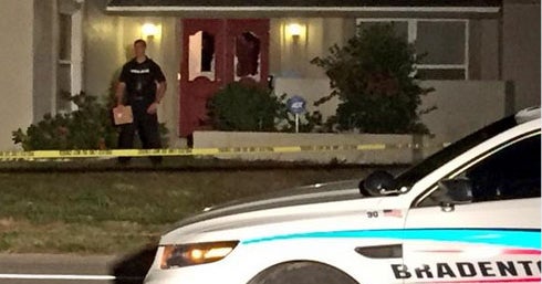 Police: Florida parents of 5 fatally shot in home invasion - CBS News