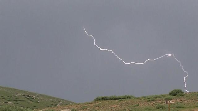 lightning.jpg 