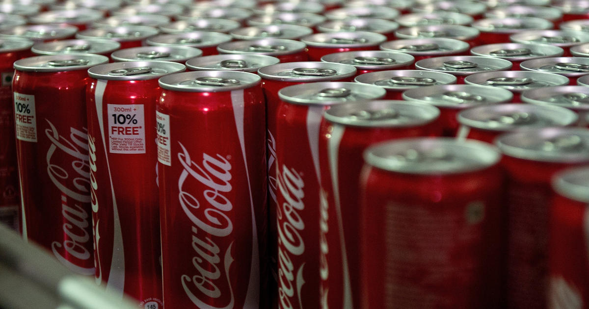 コカ・コーラ、ダイエットソーダ、スプライト、ファンタオレンジ2,000缶をリコール