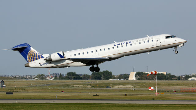 A Bombardier CRJ-200 regional jetliner belonging to United Express and operated by SkyWest Airlines takes off at Calgary, Alberta, Aug. 2, 2015. 