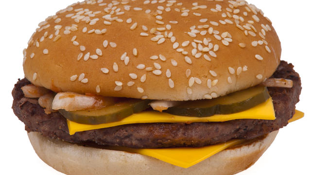 mcdonalds_quarter_pounder_with_cheese_united_states-11.jpg 