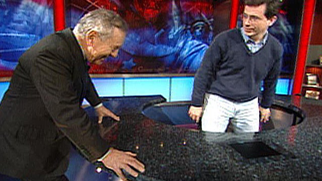 60stephencolbert1030109628927640x360.jpg 