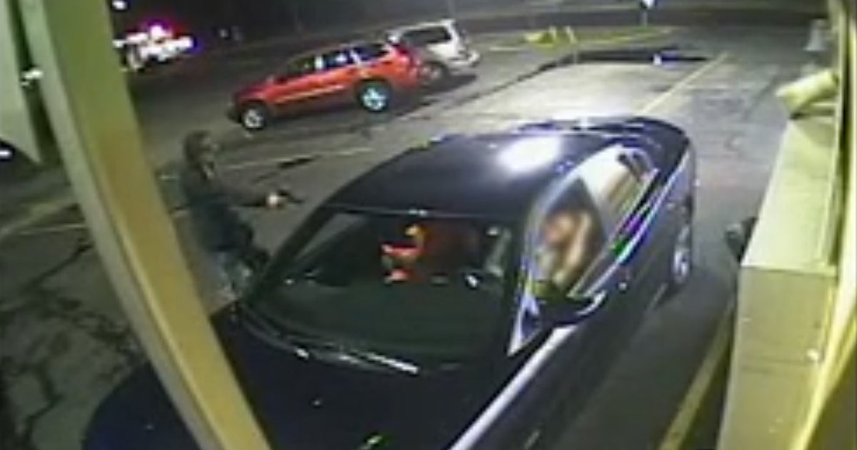 Detroit man shot and killed at restaurant drivethru CBS News