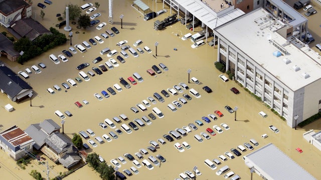2015-09-11t110229z1739845405gf10000201415rtrmadp3weather-japan-floods.jpg 