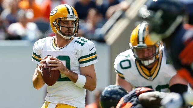 chicago-bears-green-bay-packers-aaron-rodgers-2.jpg 