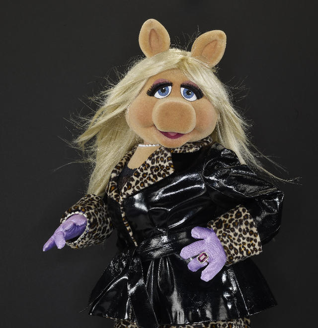 The Muppet Show Muppets Dolls Kermit Miss Piggy Fozzie -  Israel