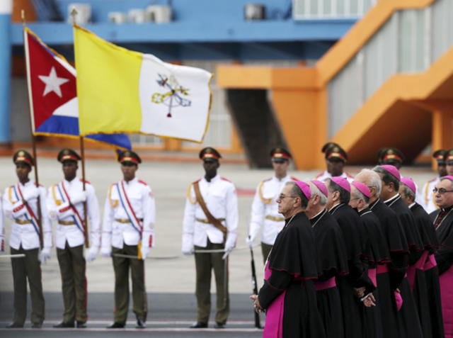 Cuba's Santería faithful experience Pope Francis's visit through different  prism, Cuba