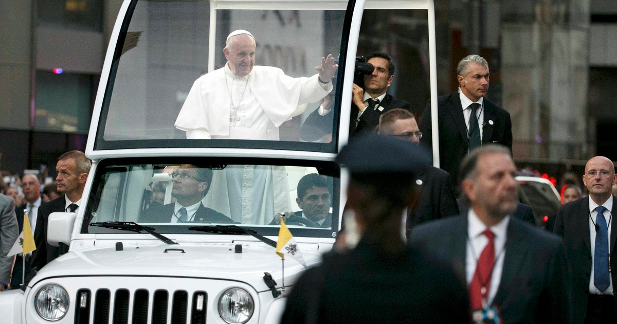 NYPD protecting the pope 