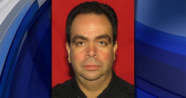 Officials: Guard tried to smuggle knives into Rikers Island jail ...