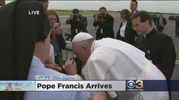 Pope Francis Arrives In Philadelphia 