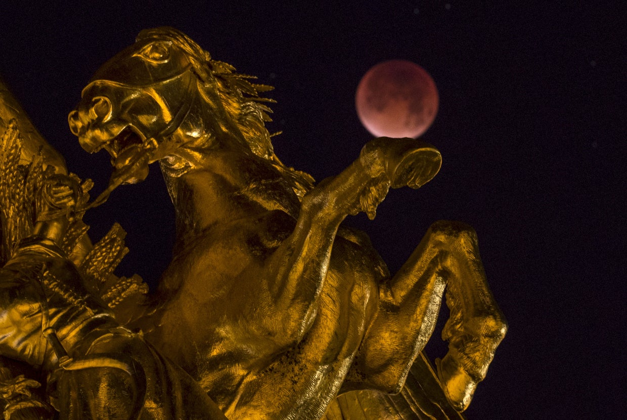 Rare Super Blood Moon Eclipse