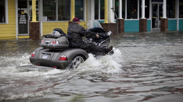 2015-10-02t180812z1878625084gf10000230165rtrmadp3storm-joaquin.jpg 