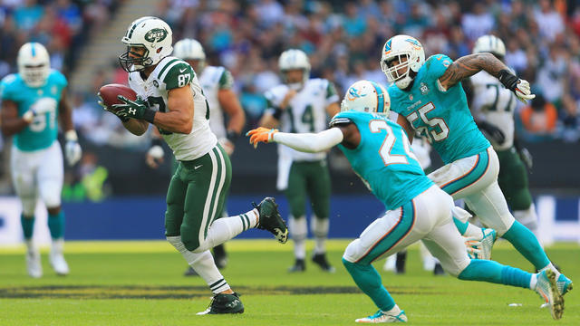 Jets turn Ivory loose, crush Dolphins in London