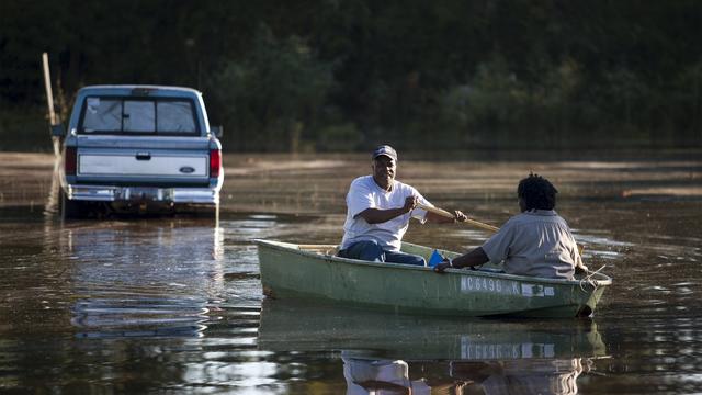 2015-10-08t152227z272466439gf10000236805rtrmadp3usa-weather-floods.jpg 