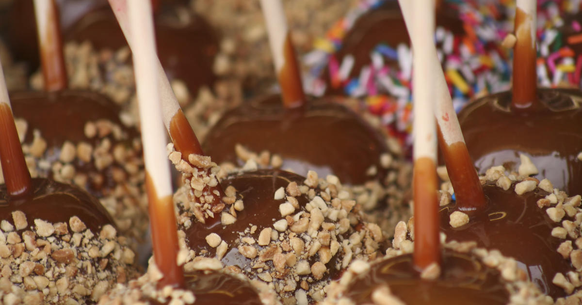 
    Unrefrigerated caramel apples may pose listeria risk, study warns - CBS News