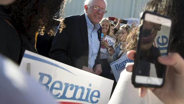 2015-10-18t222256z1409816525gf10000250247rtrmadp3usa-election-sanders.jpg 