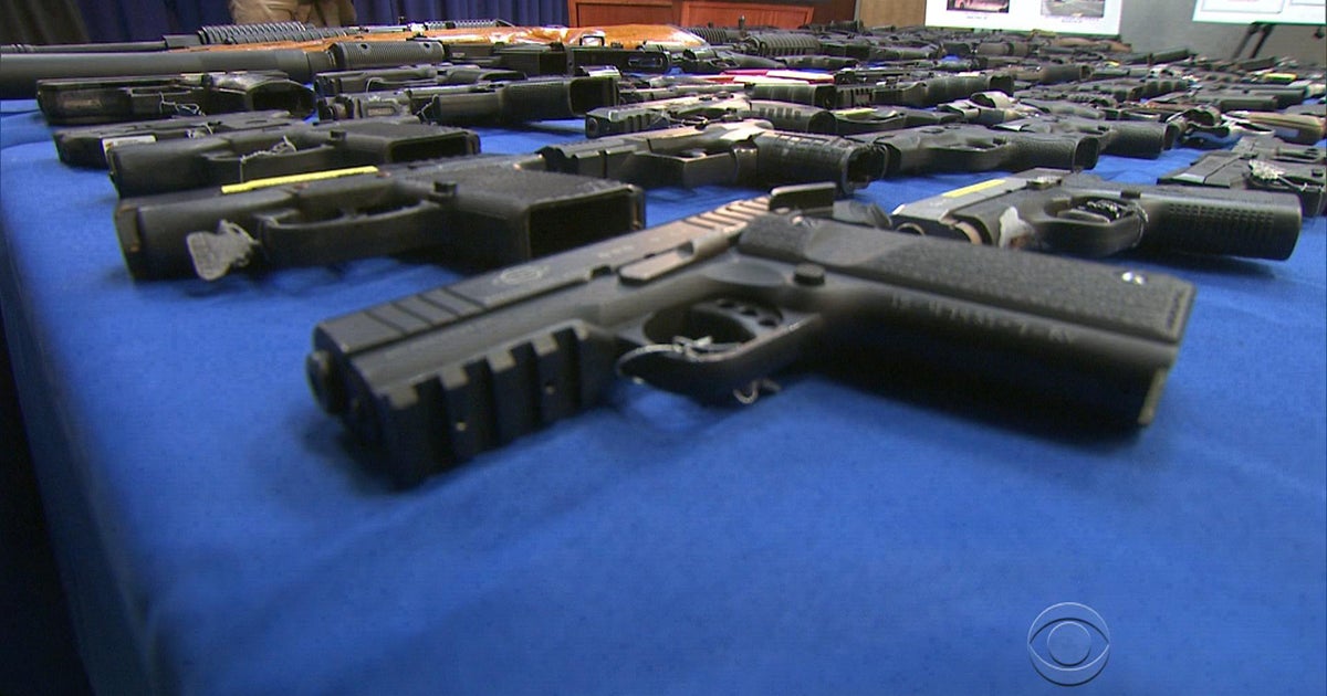 Tracking illegal guns heading into New York - CBS News