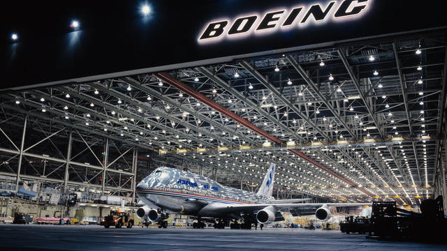 13-boeing-100-years-747-everett-plant.jpg 