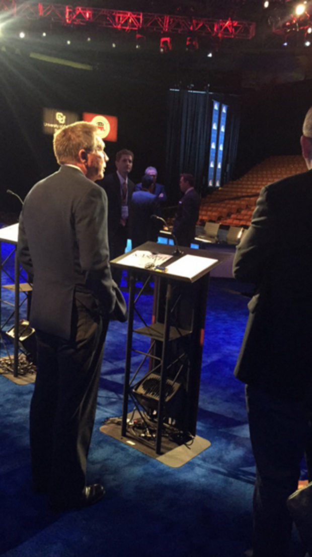 john-kasich-on-stage-from-his-twitter-feed.png 