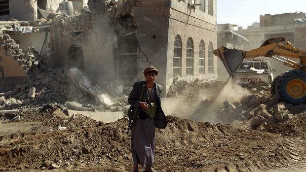 Inside Yemen's war-torn capital 