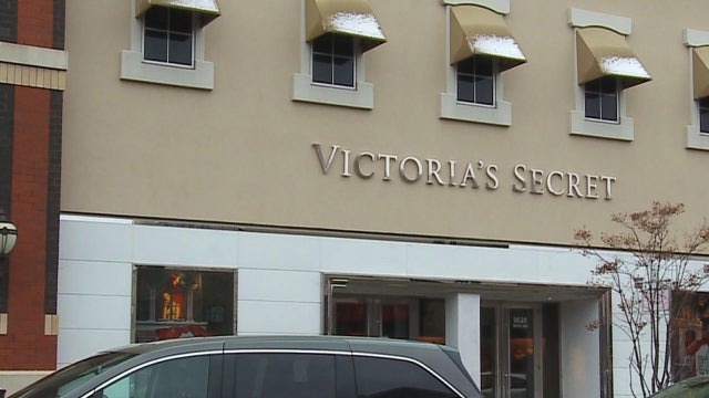 victoria-secret-woodbury.jpg 